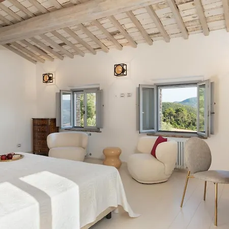 Il Pozzo 14, Emma Villa Pomarance