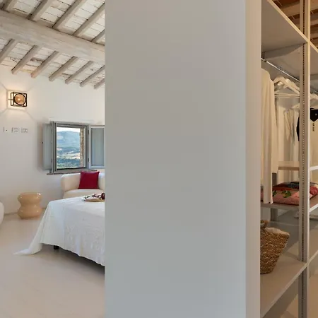 Il Pozzo 14, Emma Villa Pomarance